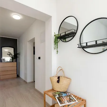 Apartment Sunsplash